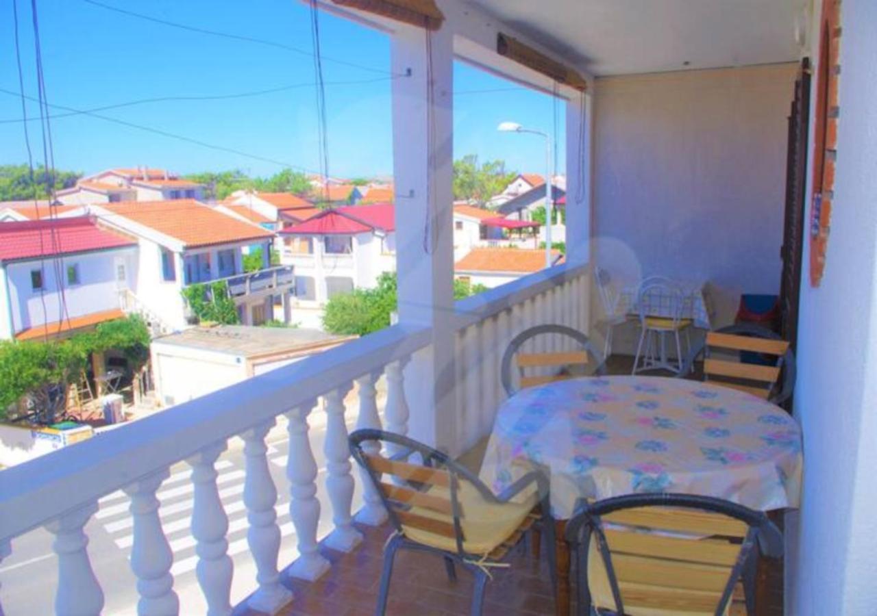 Gama Apartment Vir Luaran gambar