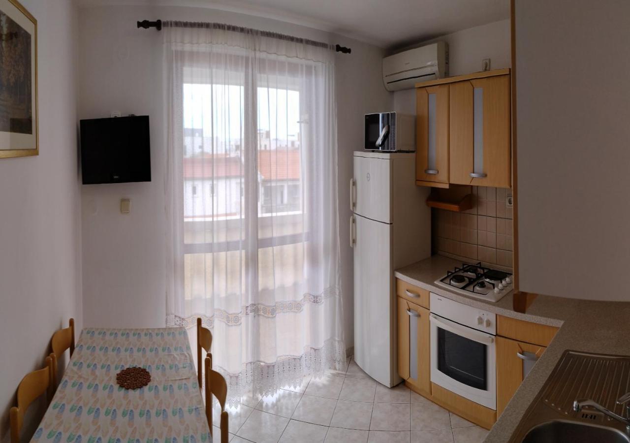 Gama Apartment Vir Luaran gambar