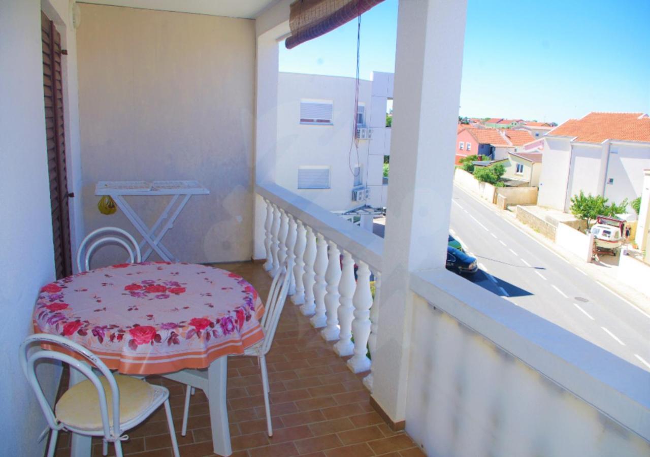 Gama Apartment Vir Luaran gambar
