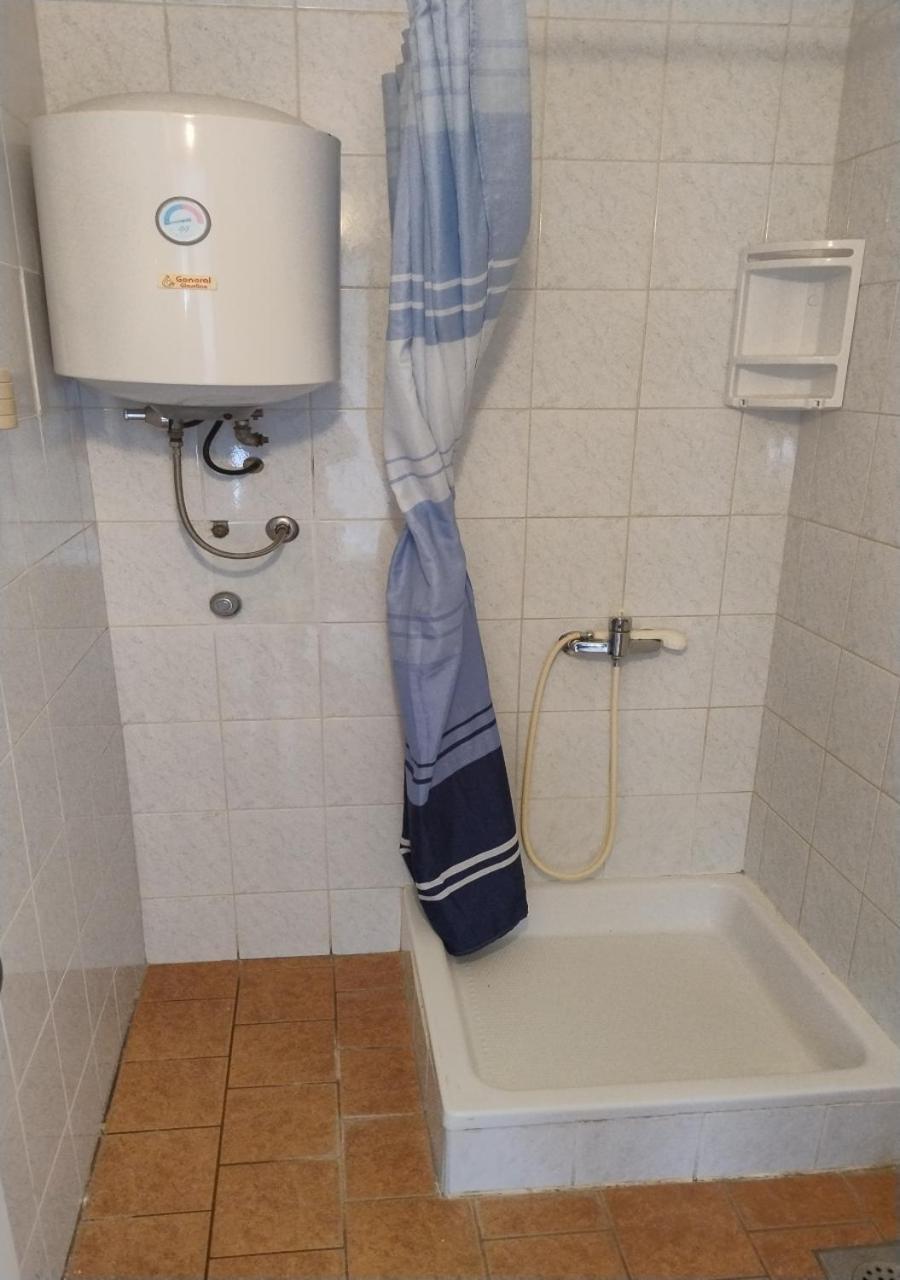 Gama Apartment Vir Luaran gambar